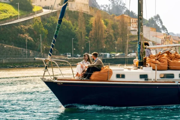 Luxury Sailboat Experience on the Douro with Wine Tasting